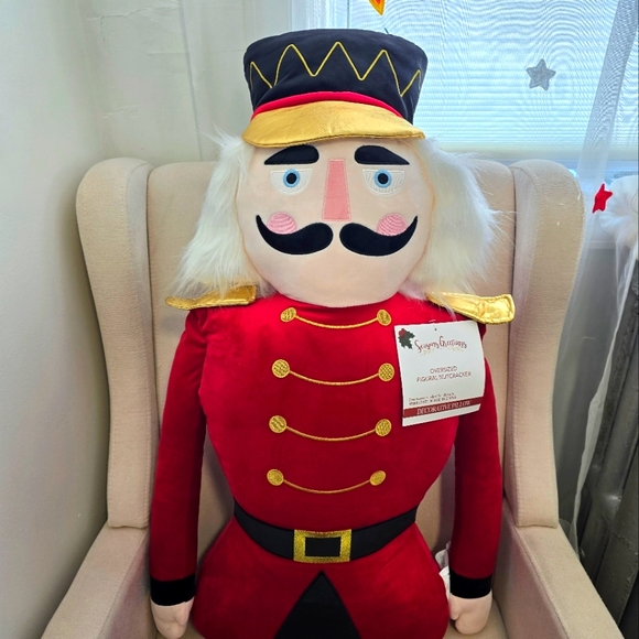 Htf Seasons Greetings Limited Edition Oversized Decorative Nutcracker Pillow - Picture 3 of 12